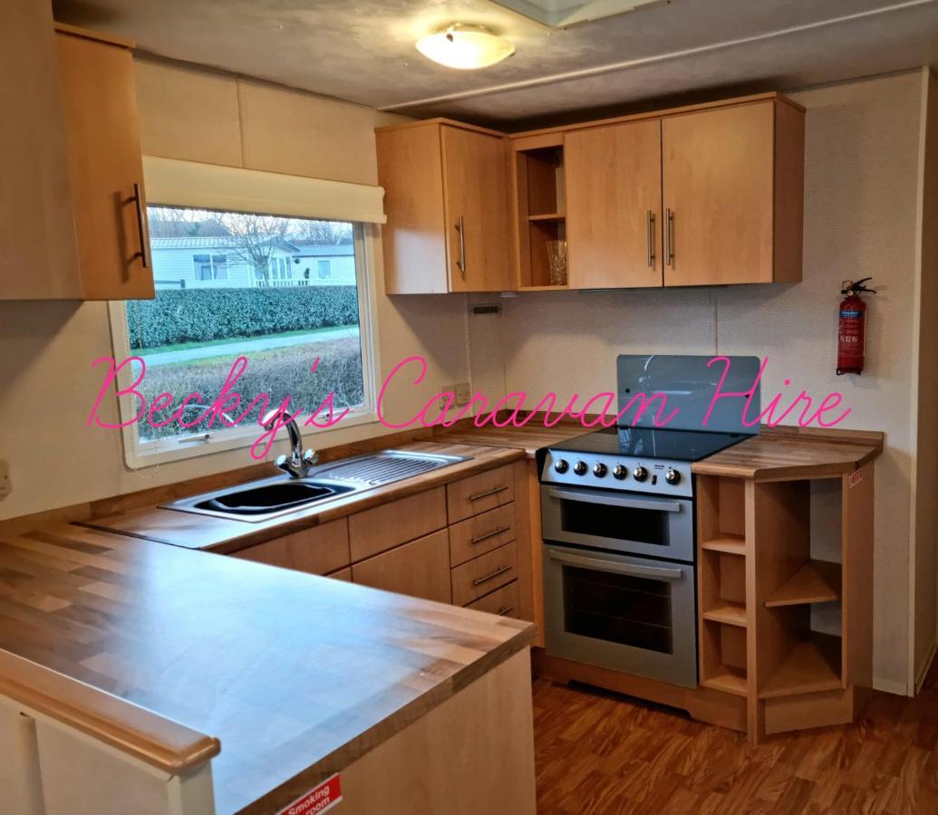 Becky'S Caravan At Marton Mere 黑潭 外观 照片